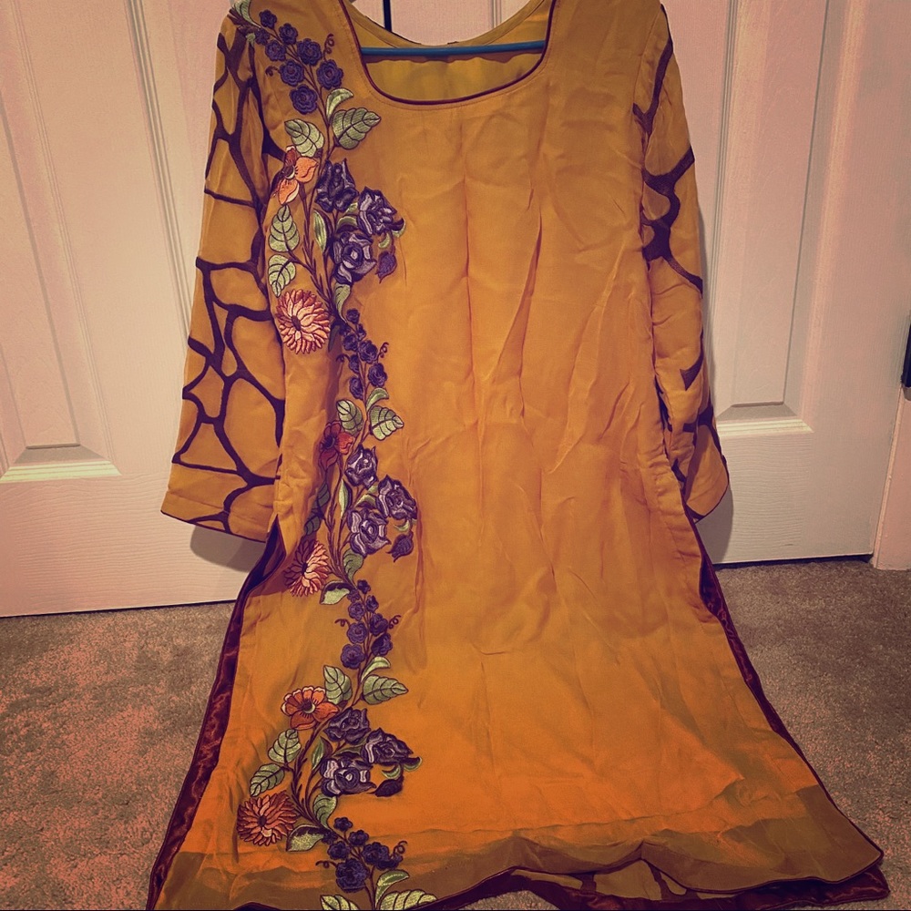 Brand New Pakistani 3 Piece Suit